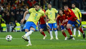 Три дузпи и шеметно 3:3 между Испания и Бразилия