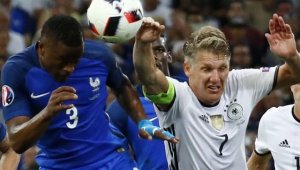 Швайни и Нойер основни виновници за падението на Германия