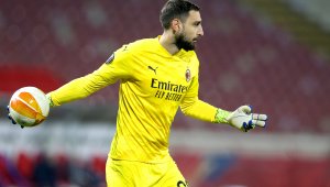 Челси примамва Джанлуиджи Донарума с висока заплата