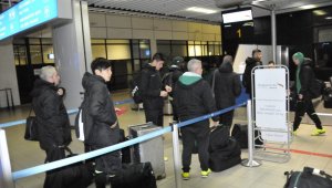 Берое отлетя за Кипър, чака Карачанаков