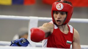 Голям успех! Стойка Петрова е на финал на Световното по бокс за жени