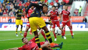 Дортмунд измъкна точка в края срещу най-слабия отбор в Германия + ВИДЕО