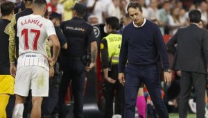 Свърши се! Севиля натири Лопетеги след 1:4 от Дортмунд