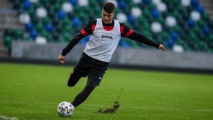 Национал с цял мач в Серия "Б"