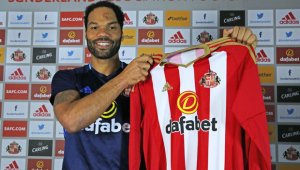 Съндърланд взе ветерана Джолиън Лескът