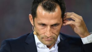 Салихамиджич каза как Байерн може да се справи с Ливърпул 