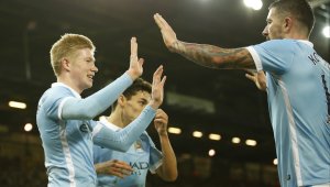 Де Бройне искал в Байерн през лятото