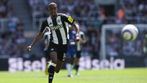 Лошо за Ливърпул: Нюкасъл с твърда позиция за Исак