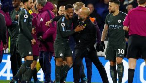 Сити обърна трудно новак, Стърлинг спаси кожата на тима