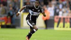 Ница надцаква Арсенал за нигериец