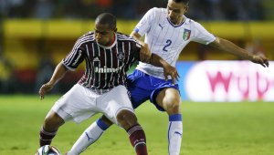 Де Шилио пропуска мача с Англия