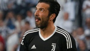 Бока дава на Джиджи 2 500 000 долара, за да поиграе 5 месеца