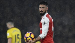 Марсилия отмъква Жиру от Арсенал през лятото