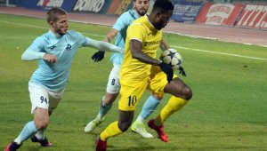 Шеф на Левски с ново култово изказване: Този път нямах нужда от дефибрилатор