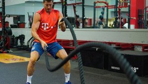 Машина: Левандовски бележи 19 дни след операцията 