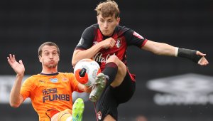 От "Анфийлд" гледат и към талант от Борнемут