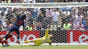 ПСЖ разби Атлетико Мадрид на "Роуз Боул"