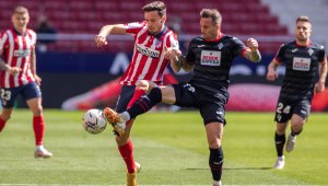 Ман Юнайтед е фаворит за Саул, тръгва ли си Погба?