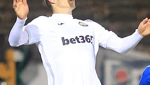 Реал и ПАОК искат 17-годишен от Славия