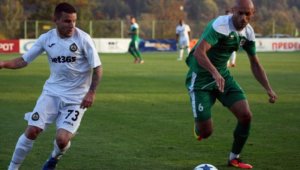 Луд екшън! Славия разби Пирин след 3 гола след 90-ата минута