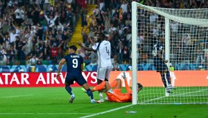  Дузпи донесоха на ПСЖ Суперкупата на Европа