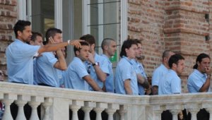 Якуинта получи болки в гърба по време на тренировка с националите