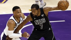 Промени в НБА! Eзерняците се отърваха от Уестбрук, Дюрант във Финикс