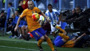 Фенове на Атлетик псуват Иниеста