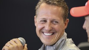 Жената на Шумахер: Михаел е тук, но е различен