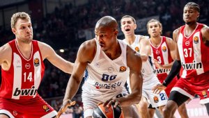 Везенков пропусна в края и Олимпиакос падна у дома