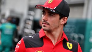 Ферари дава 5-годишен договор на Шарл, бъдещето на Сайнц неясно