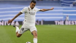 Халф на Реал въртял тайна любов с певица + СНИМКИ