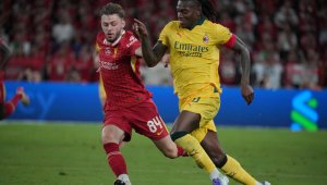 Алегри: Леао е идеален централен нападател