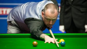 Марк Уилямс продължава напред, Робъртсън и Робъртсън отпаднаха