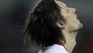 Томаш Росицки се закани на Испания