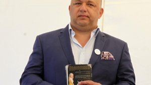 Кралев пожела успех на "грациите"