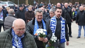 Батков дарил 10 000 лева на Левски