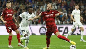 Реал смълча Севиля с два гола в края