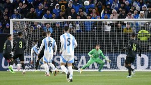 Аржентина изнесе лекция на Ел Салвадор без Меси