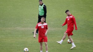 Мачовете по телевизията днес, 8 юни