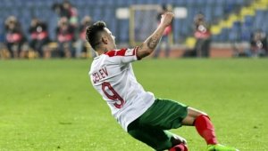 Любо Пенев ще връща Спас на "Армията"