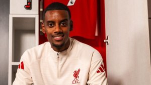 Исак започна тренировки с Червените