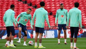 Англия - Бразилия