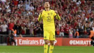 Маунт иска нов договор от Челси