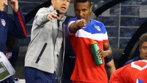 Клинси се закани на Португалия