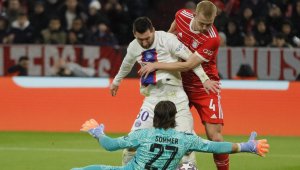 Нестабилният Де Лихт не става за лидер