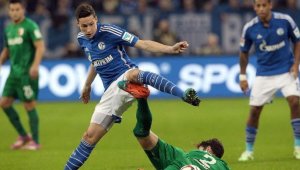 Тревата контузила Юлиан Дракслер