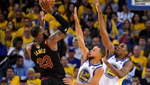 Кливланд изпусна Голдън Стейт, ЛеБрон избухна с 51