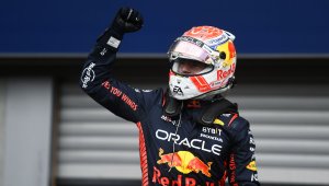 Силен Макс остави Макларън зад себе си в кратката надпревара