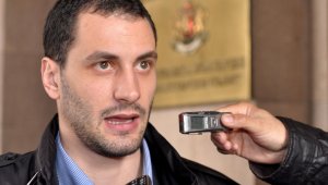Казийски мачка в Италия, Гибона се дъни в Русия